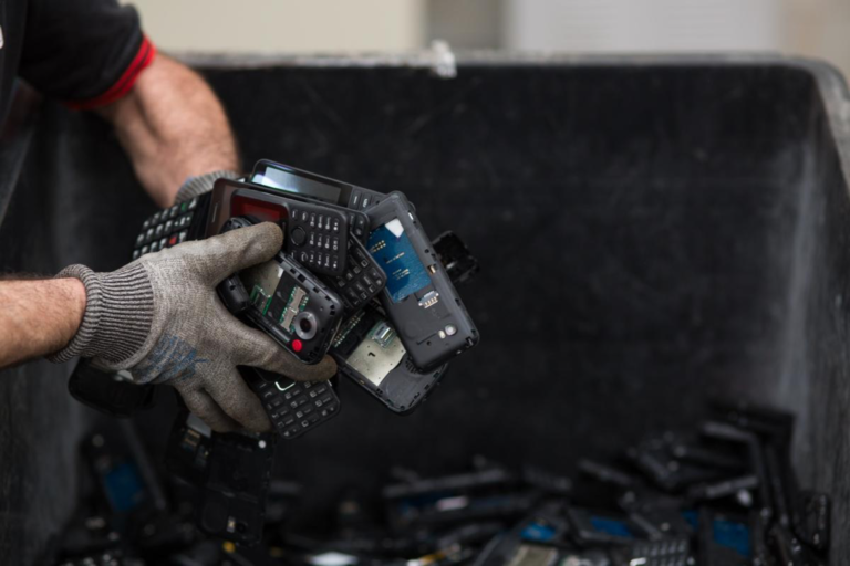 Dia Mundial da Reciclagem: guia sobre descarte correto de eletrônicos pode ser acessado gratuitamente