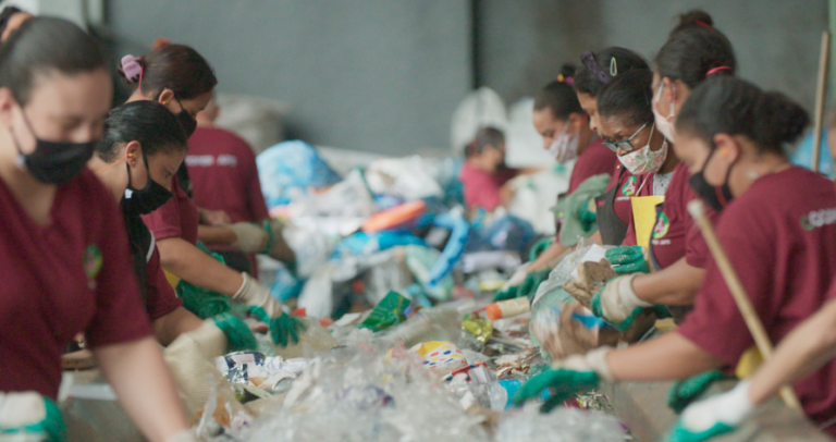 Líder global de alimentos e bebidas une forças com National Geographic em campanha sobre educação ambiental