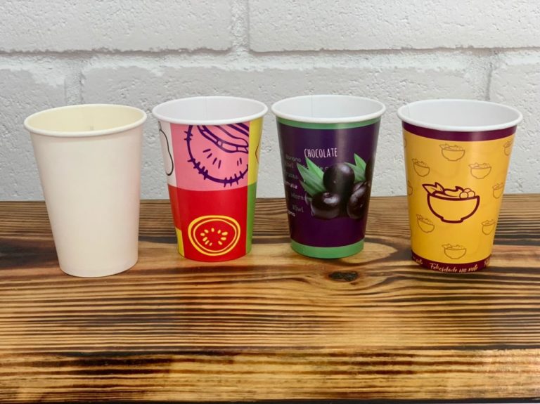 Copos de papel são opção mais sustentável