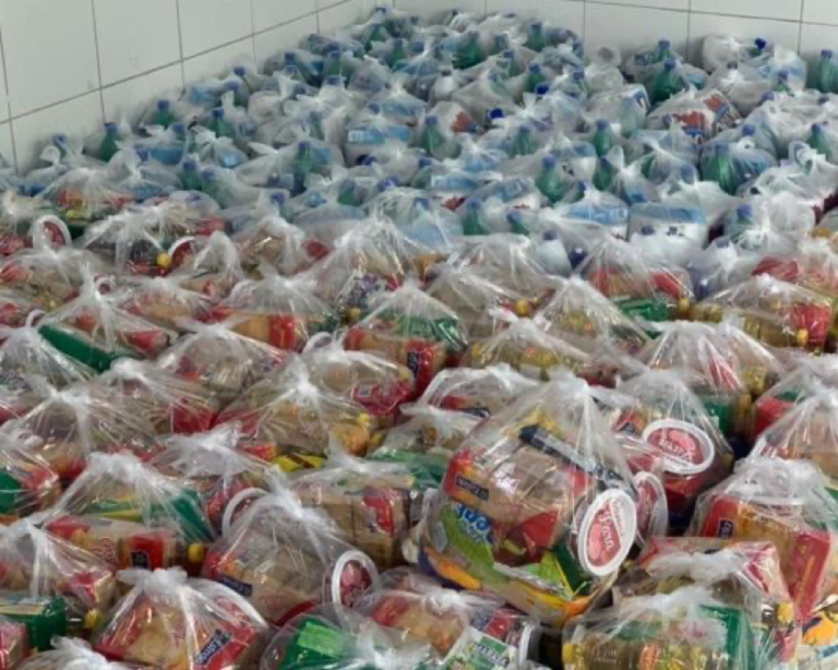Campanha para auxiliar famílias na pandemia arrecada 8 mil cestas básicas