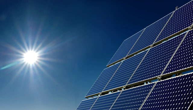 Fintech facilita acesso ao crédito para uso de energia solar no Brasil